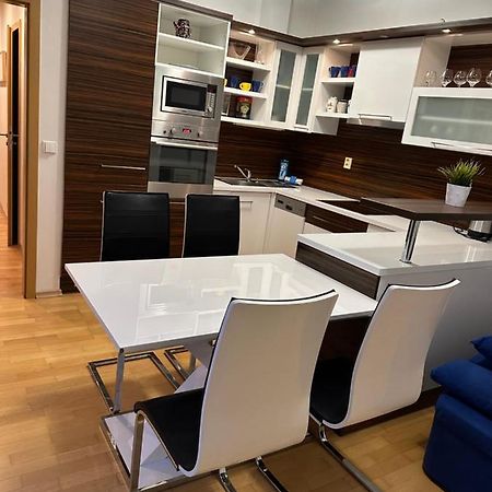 Apartments Spacilova Nearly Center Komarov Zewnętrze zdjęcie