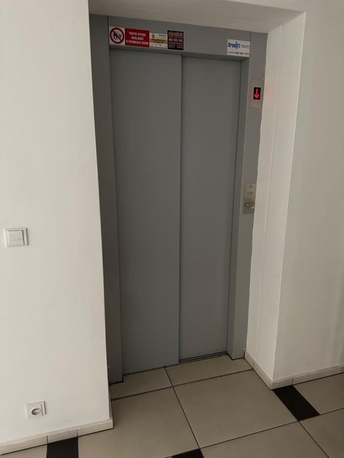 Apartments Spacilova Nearly Center Komarov Zewnętrze zdjęcie
