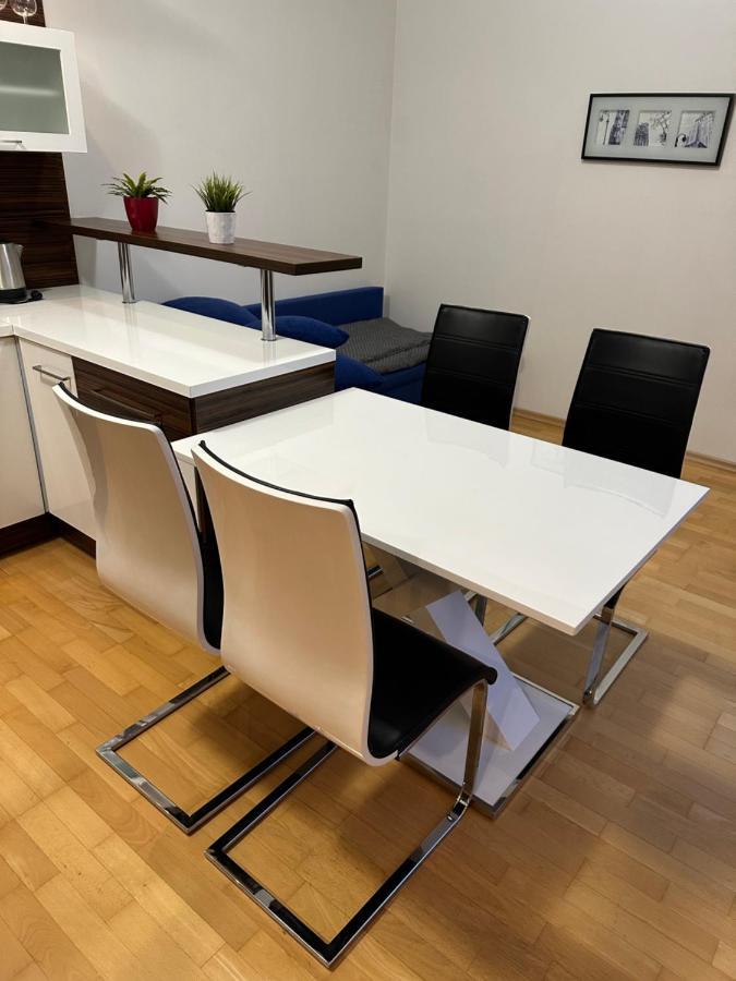 Apartments Spacilova Nearly Center Komarov Zewnętrze zdjęcie