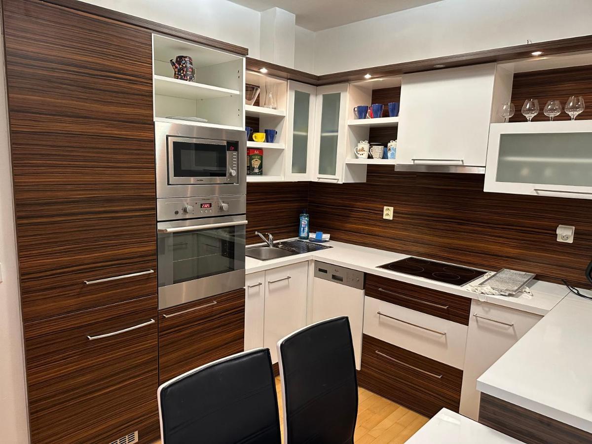 Apartments Spacilova Nearly Center Komarov Zewnętrze zdjęcie